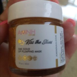 Brand new Lip Plumping Mask 24 karat Gold Kiss the stars.